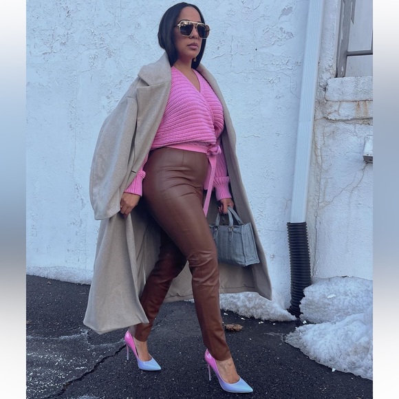 Zara Brown High-Waisted Faux Leather Leggings - Picture 2 of 12